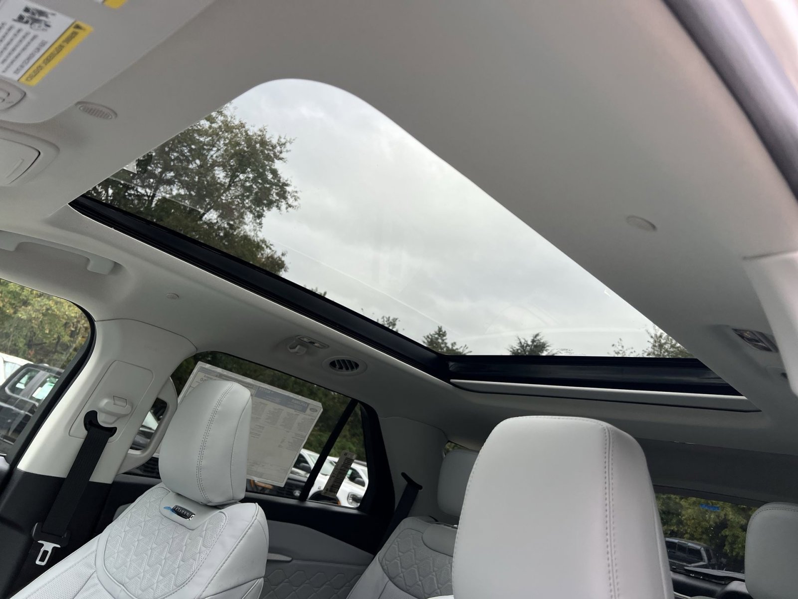 New 2026 Ford Explorer Platinum w/ LUX Leather Package image 24