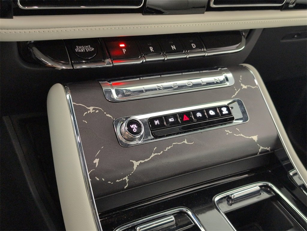 New 2025 Lincoln Aviator Black Label w/ Black Label Special Edition image 13