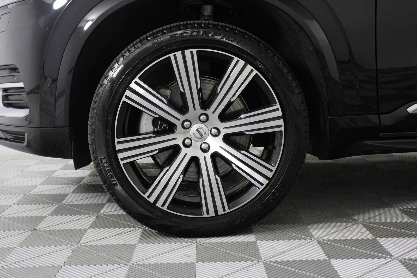 Certified 2024 Volvo XC90 T8 Plus w/ Protection Package Premier AWD/4WD image 28