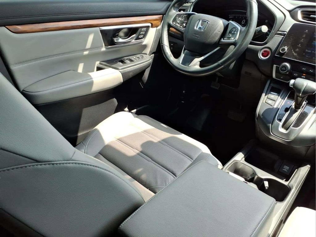 Used 2019 Honda CR-V Touring image 9