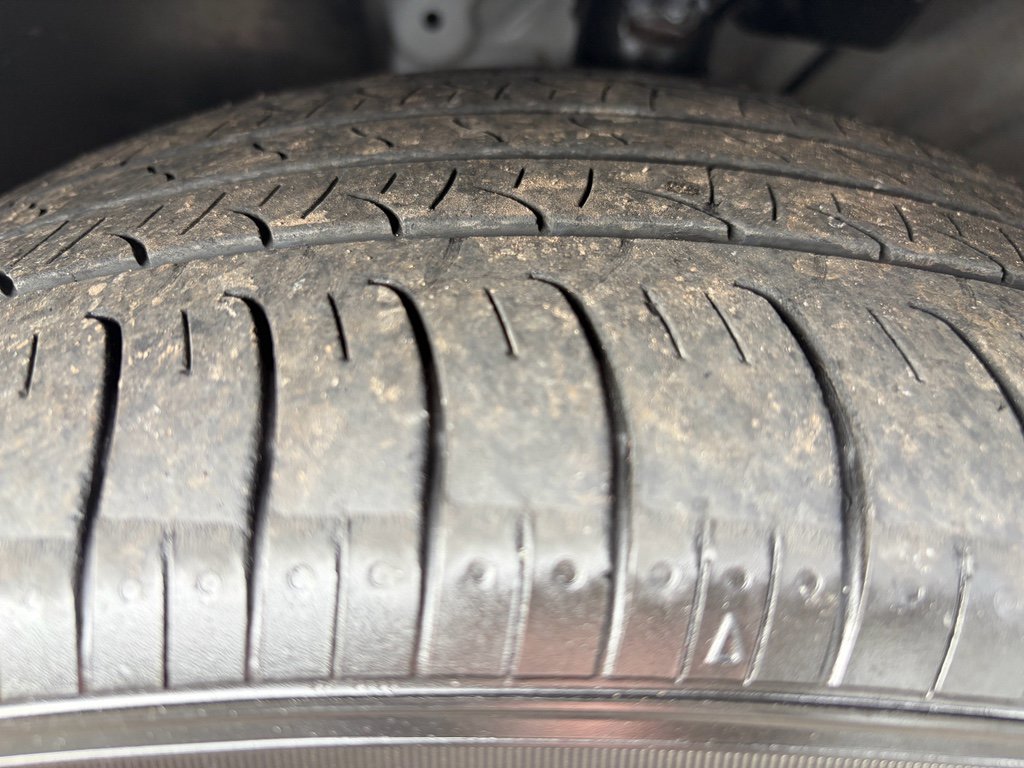 Used 2023 Hyundai Kona Limited image 35