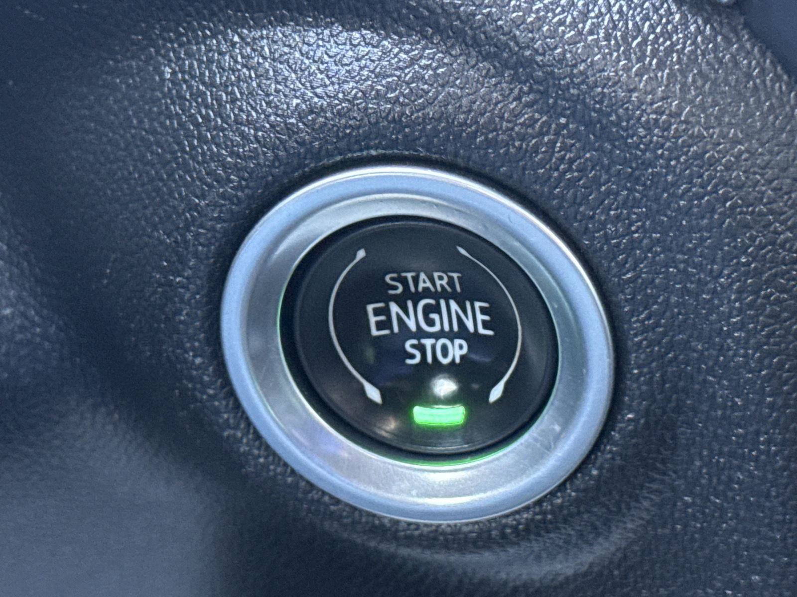Used 2022 Chevrolet Silverado 1500 RST AWD/4WD image 21