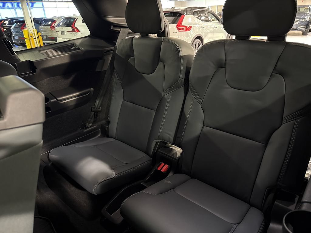 Certified 2024 Volvo XC90 B6 Ultimate w/ Protection Package Premier AWD/4WD image 25
