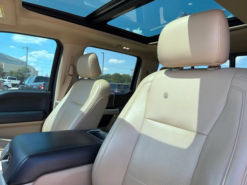 Used 2017 Ford F250 Lariat w/ Lariat Ultimate Package AWD/4WD image 22