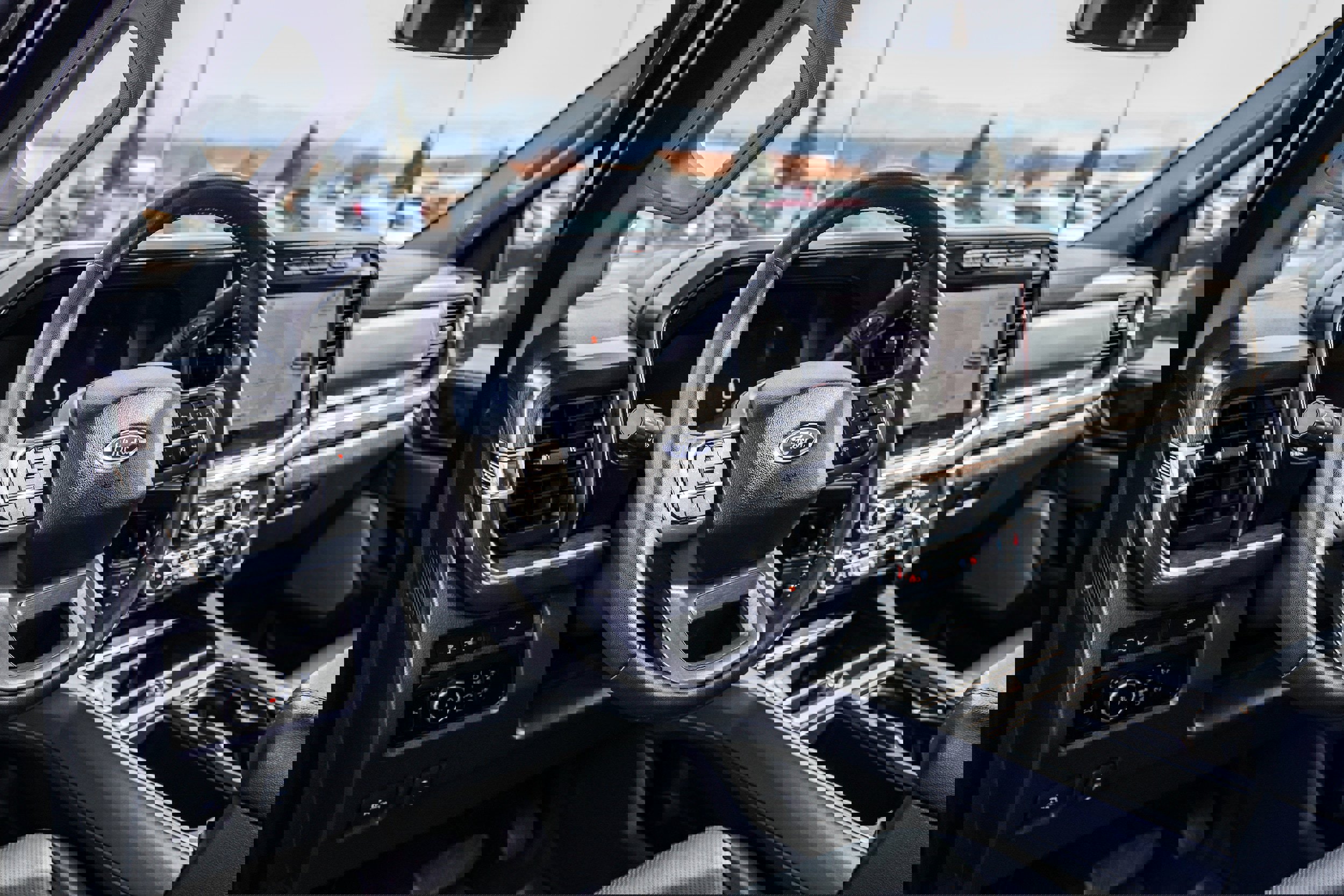 Used 2024 Ford F250 Lariat w/ Lariat Ultimate Package image 8