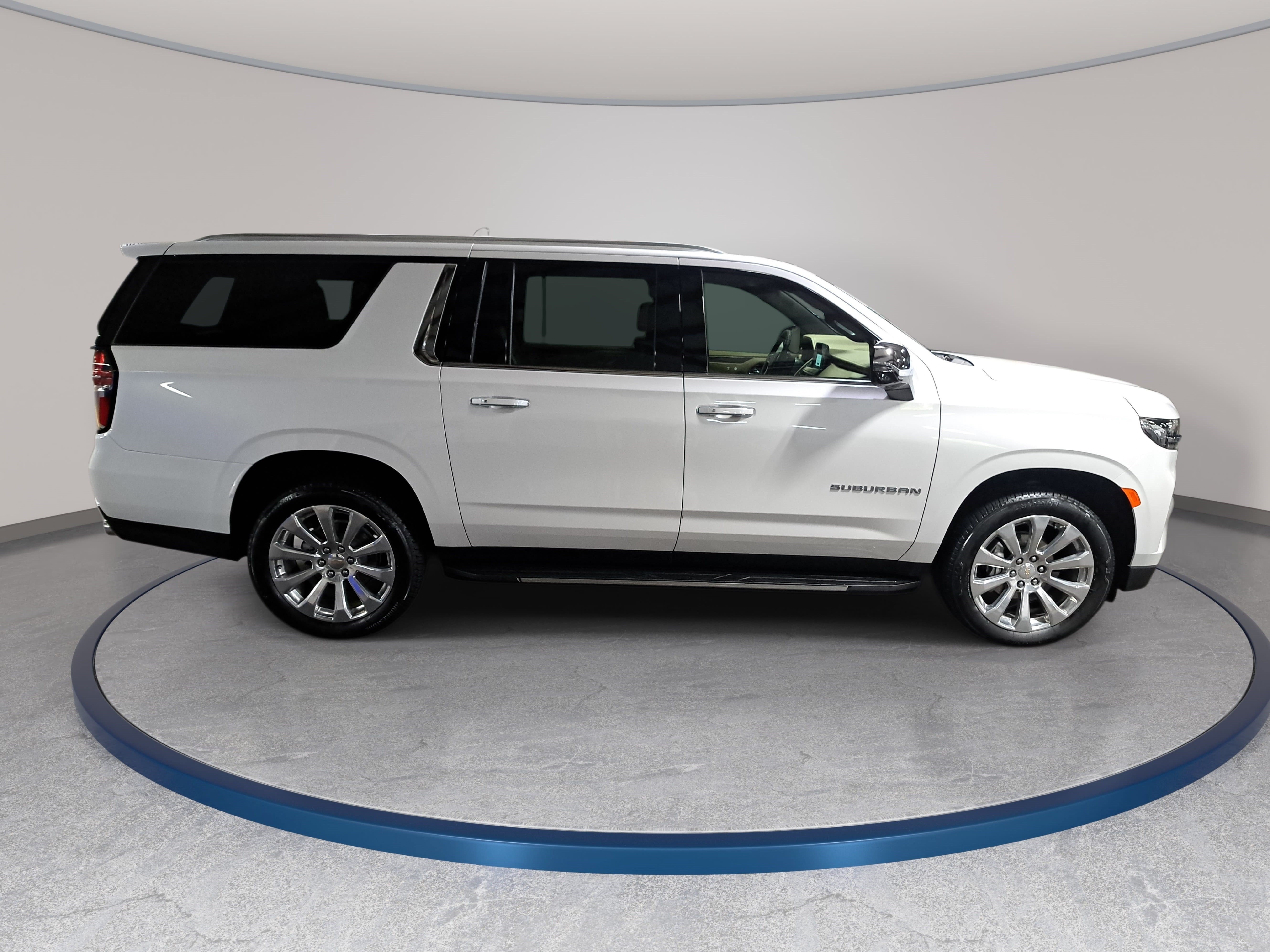Used 2024 Chevrolet Suburban Premier AWD/4WD image 4
