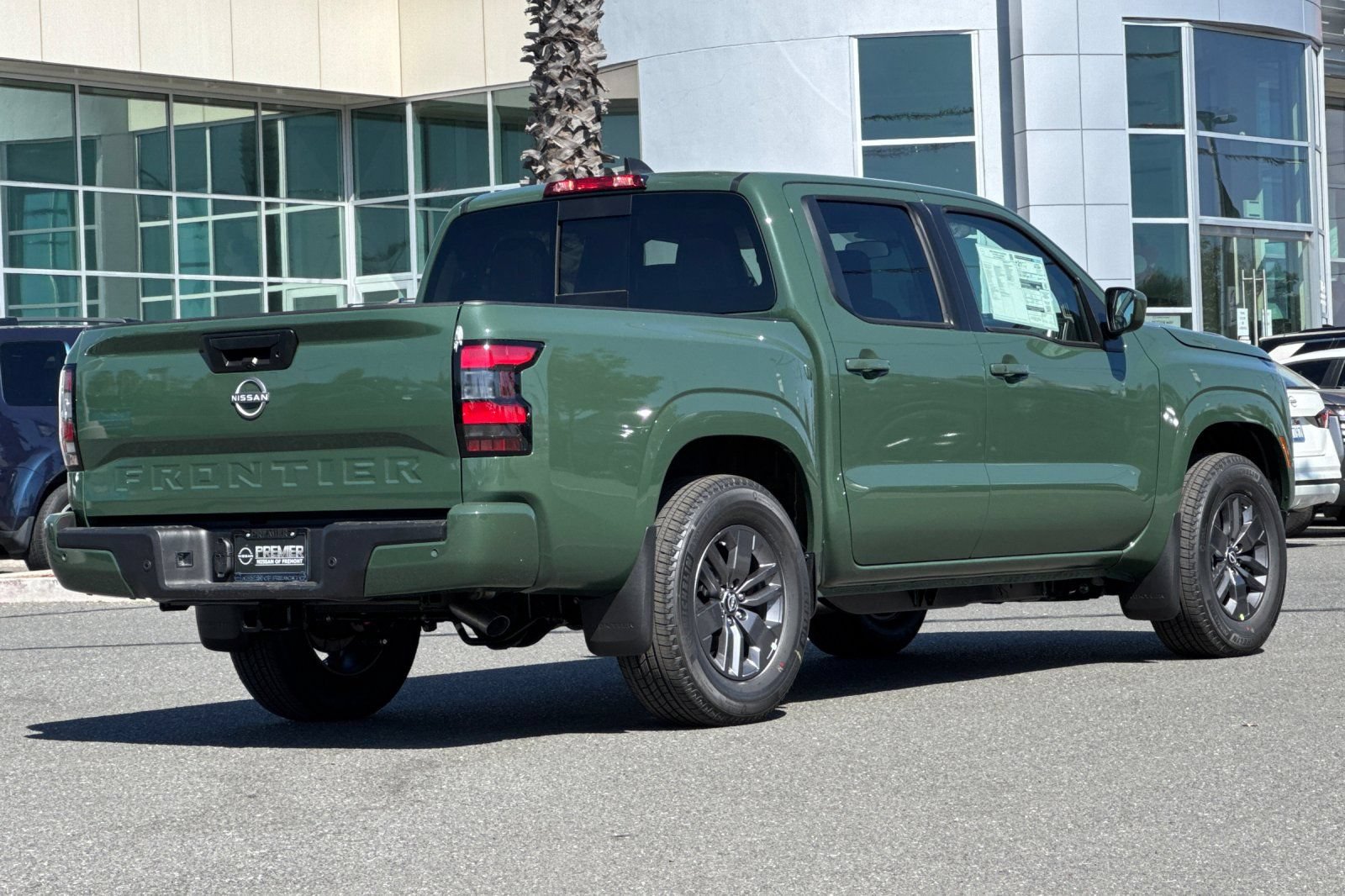 New 2026 Nissan Frontier SV w/ SV Convenience Package RWD image 4