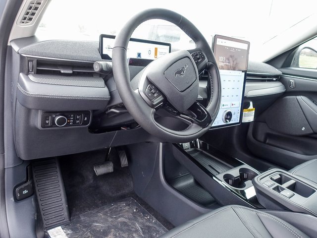 New 2025 Ford Mustang Mach-E Premium video 2