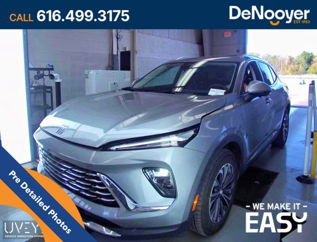 Used 2024 Buick Envision Preferred AWD/4WD image 1