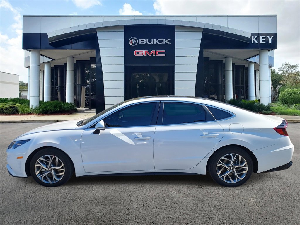 Certified 2023 Hyundai Sonata SEL w/ Convenience Package image 4