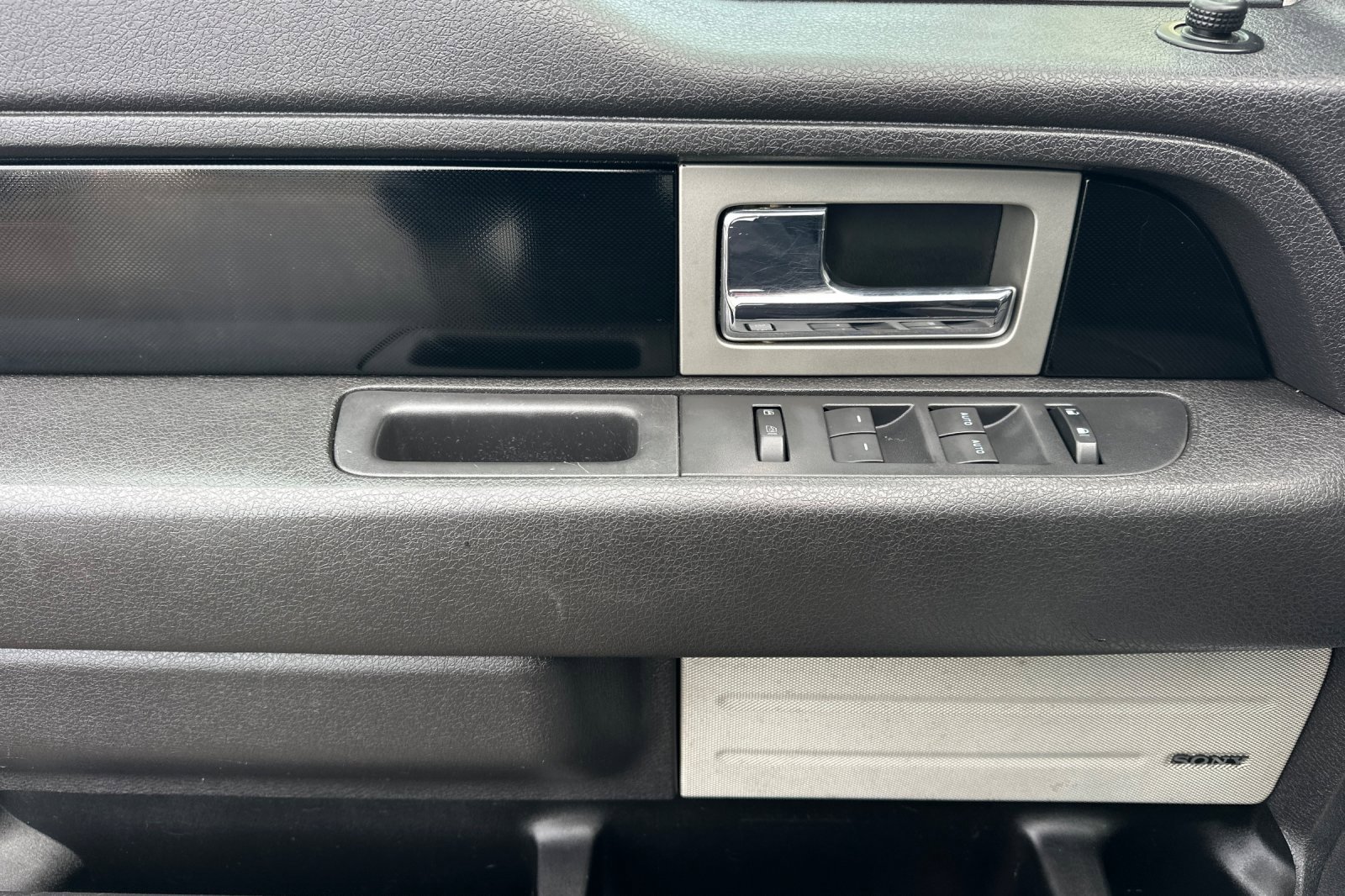 Used 2012 Ford F150 FX4 w/ FX Luxury Pkg image 11