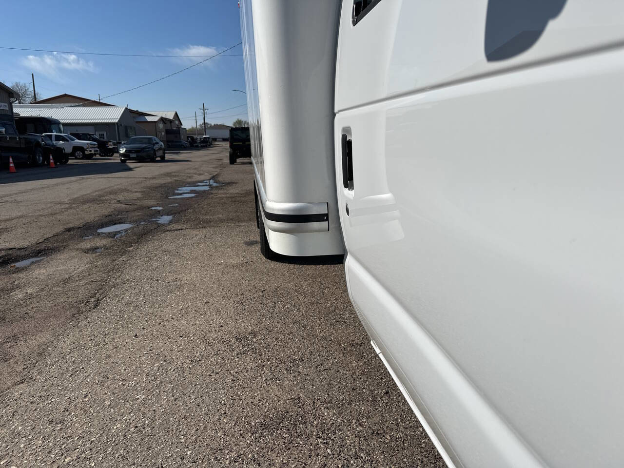Used 2017 Ford E-350 and Econoline 350 Super Duty w/ Exterior Upgrade Package image 34