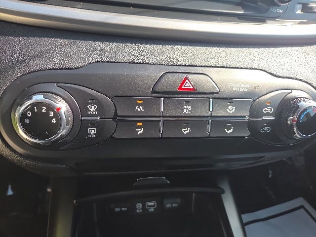 Used 2020 Kia Sorento LX image 37