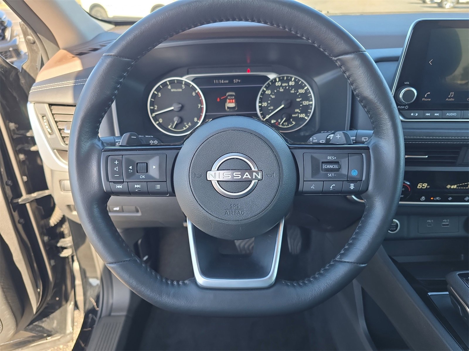 Used 2023 Nissan Rogue SV w/ SV Premium B Package image 25