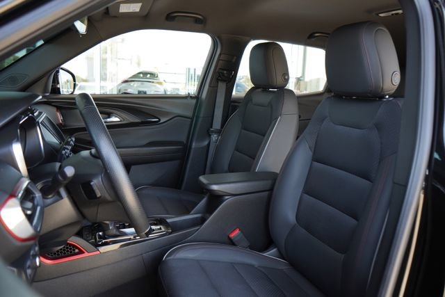 Used 2022 Chevrolet TrailBlazer RS FWD image 24