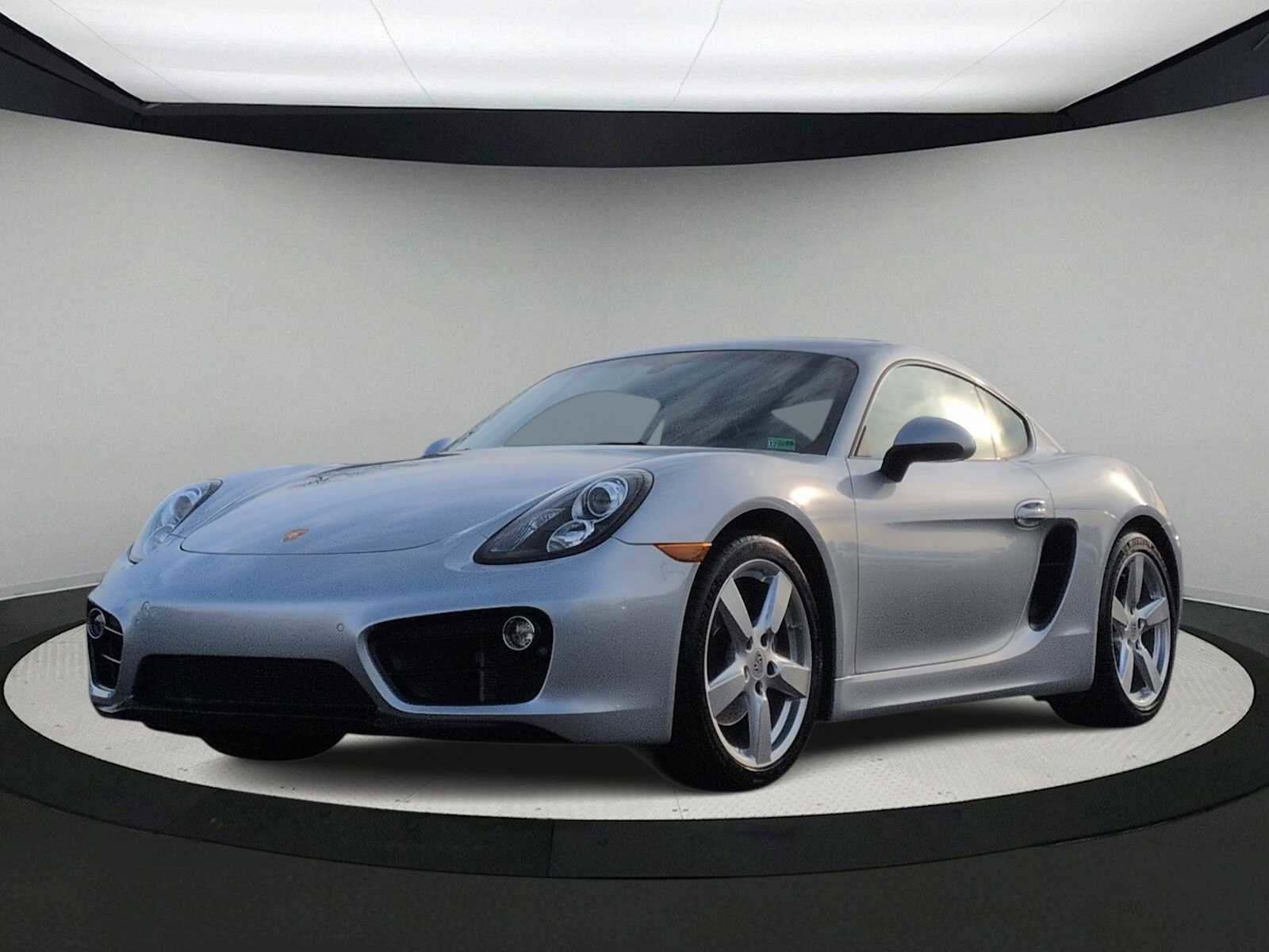Used 2016 Porsche Cayman image 4