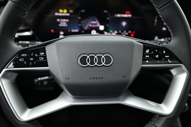 New 2025 Audi Q5 Premium Plus image 32