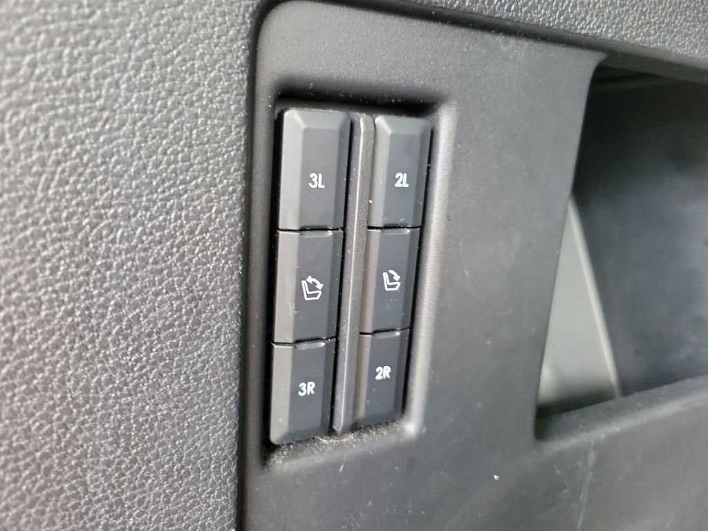 Used 2018 Lincoln Navigator L Reserve w/ Technology Package image 11