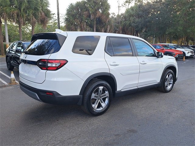 Certified 2023 Honda Pilot EX-L image 6