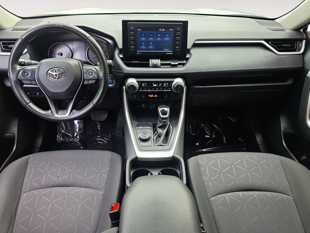 Used 2021 Toyota RAV4 XLE w/ XLE Grade Weather Package AWD/4WD image 10