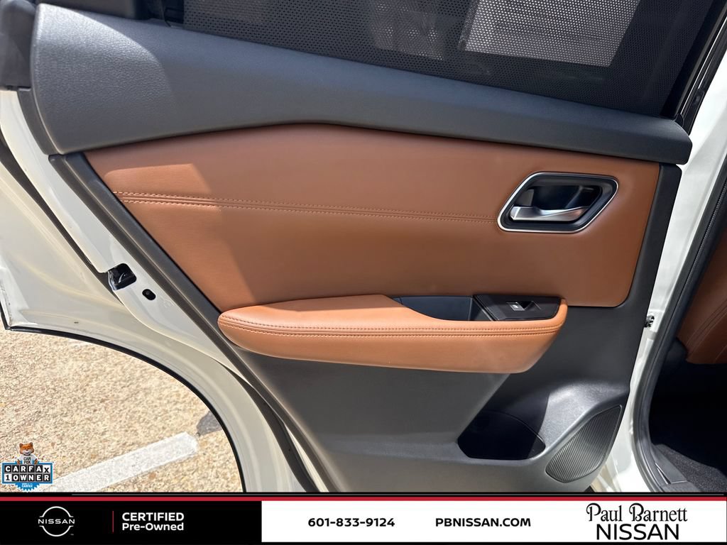 Certified 2024 Nissan Rogue Platinum w/ Platinum Premium Package FWD image 30