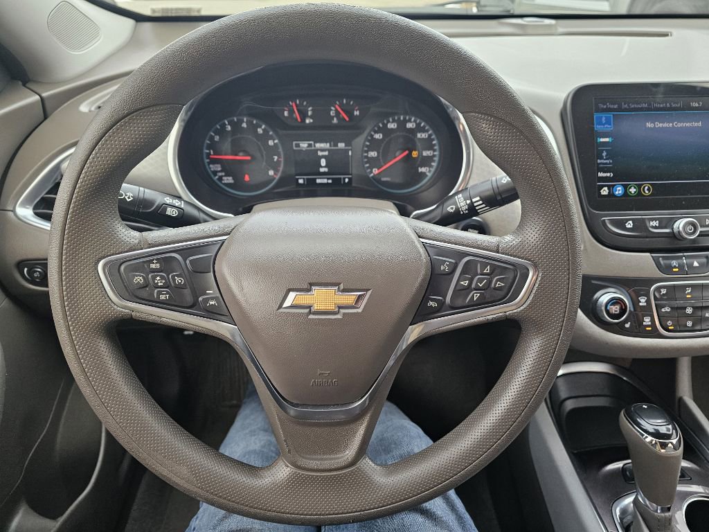 Used 2020 Chevrolet Malibu LT image 31
