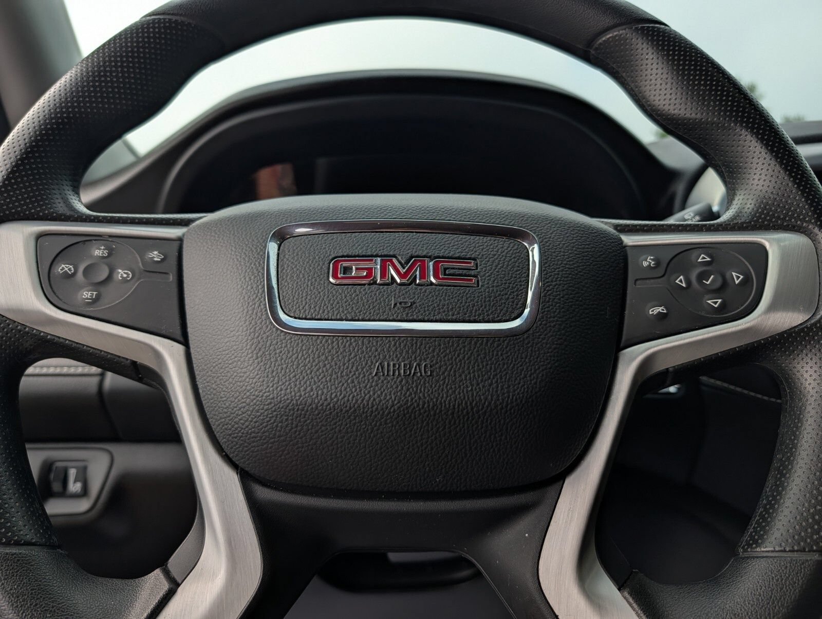Used 2023 GMC Acadia SLE w/ Driver Convenience Package AWD/4WD image 28