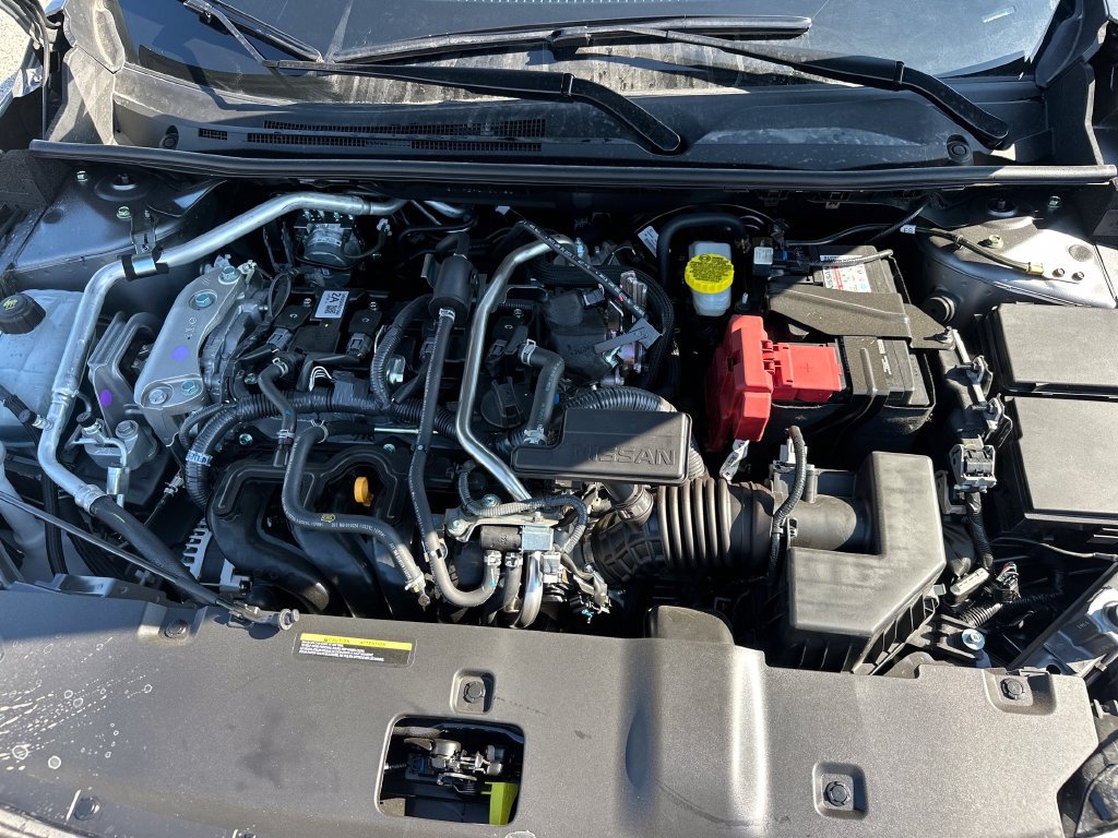 Certified 2027 Nissan Sentra SR w/ Floor Mat Package FWD image 25