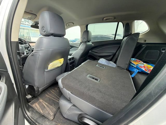 Used 2019 Buick Envision Essence w/ LPO, Cargo Package FWD image 7