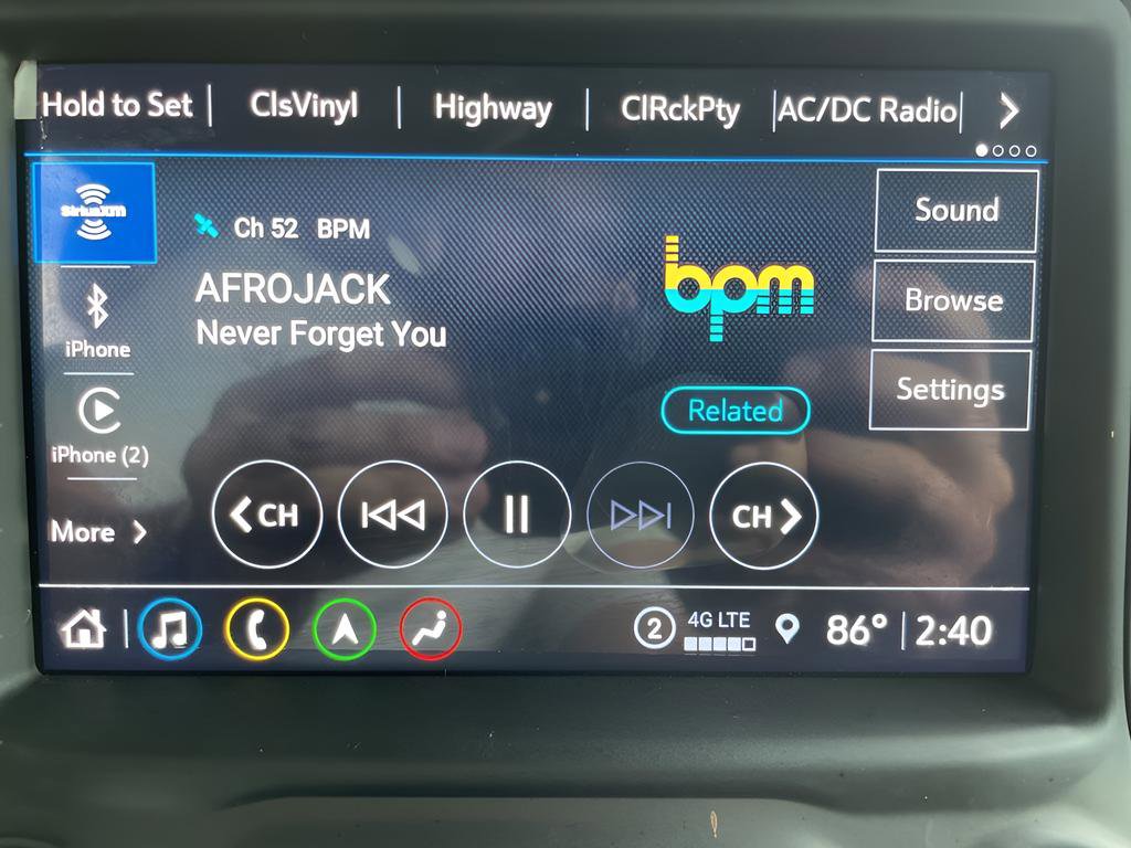 Used 2021 GMC Sierra 1500 SLT w/ SLT Premium Plus Package image 17