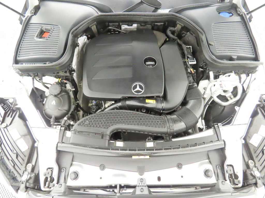Used 2021 Mercedes-Benz GLC 300 4MATIC image 27