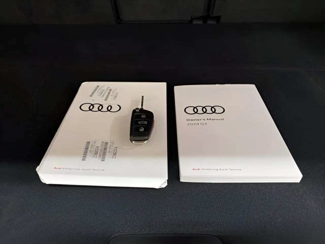 Used 2024 Audi Q3 2.0T Premium w/ Convenience Package AWD/4WD image 90