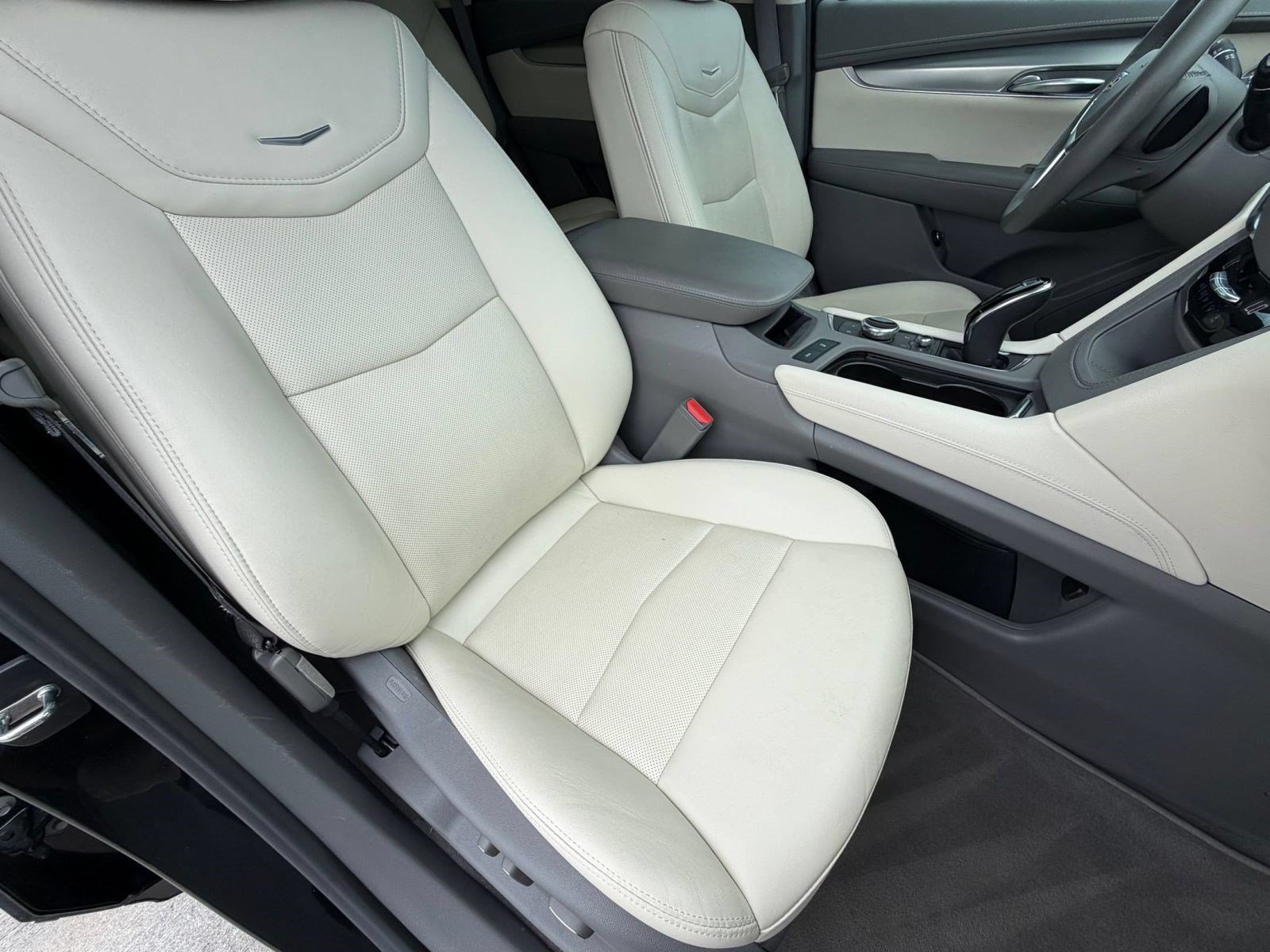 Used 2022 Cadillac XT5 Premium Luxury FWD image 20