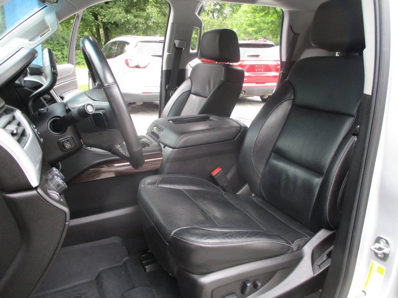 Used 2019 GMC Yukon SLT w/ Premium Edition AWD/4WD image 23