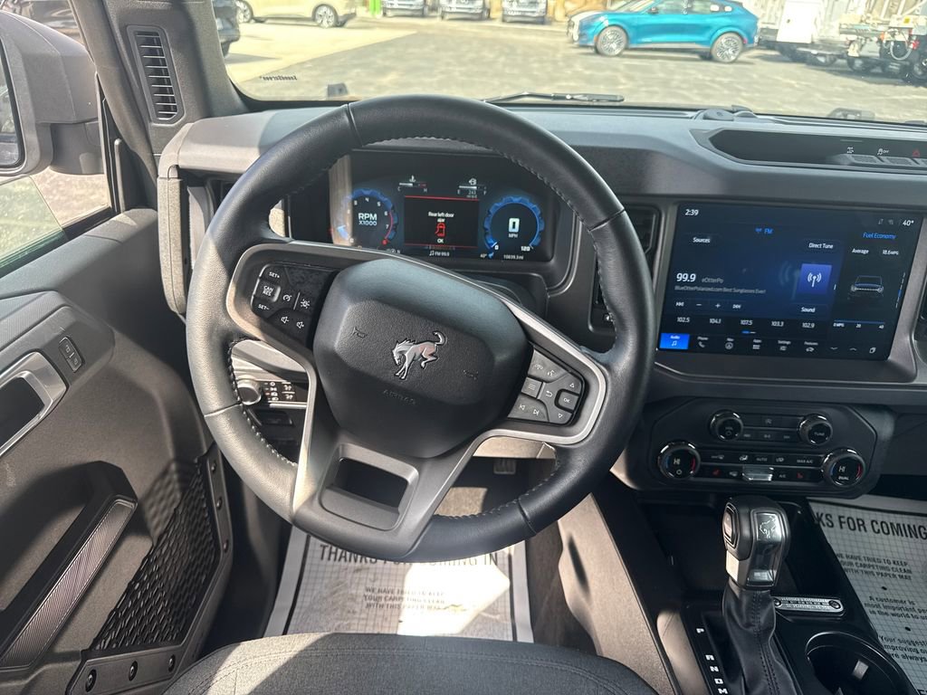 Used 2025 Ford Bronco Big Bend image 17