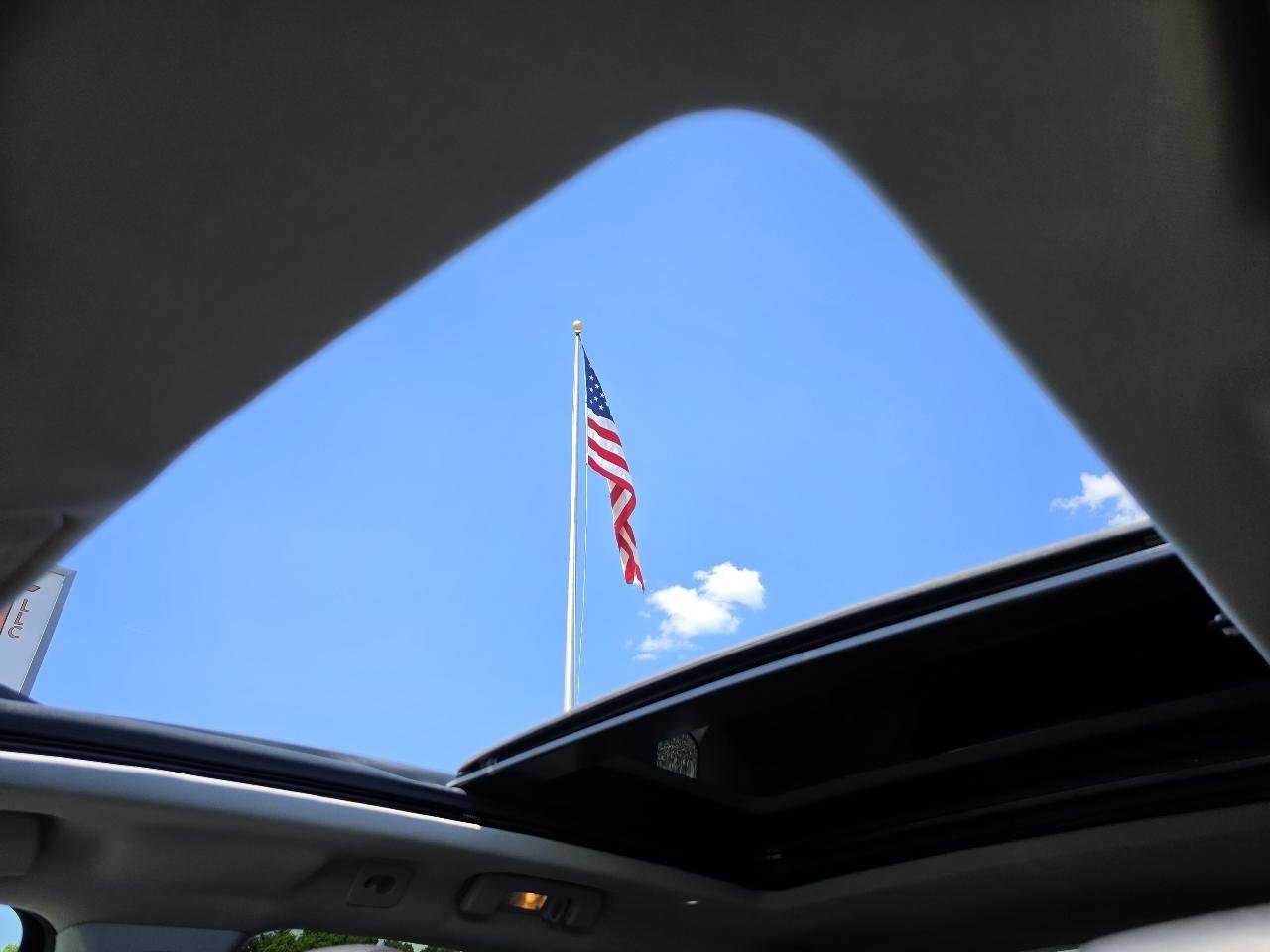 Used 2010 Cadillac SRX Luxury FWD image 19