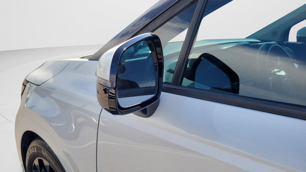 Used 2023 Kia Carnival SX FWD image 26