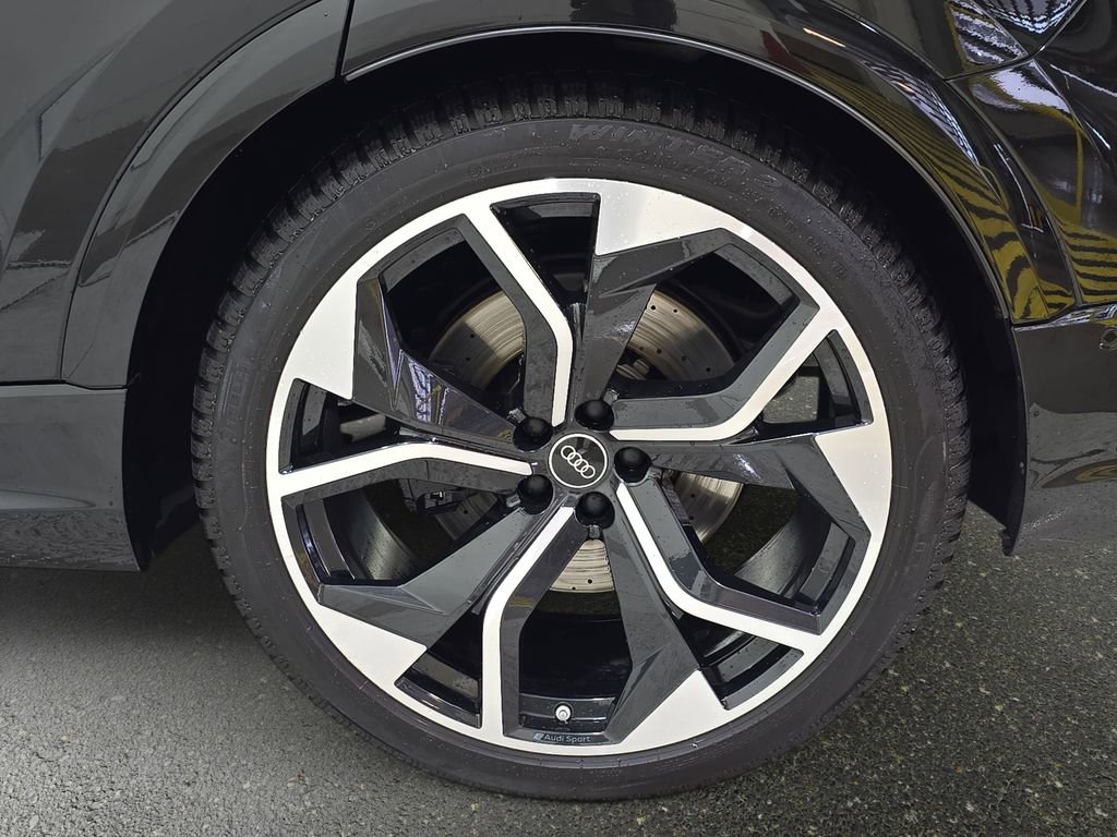 Used 2023 Audi RS Q8 AWD/4WD image 36