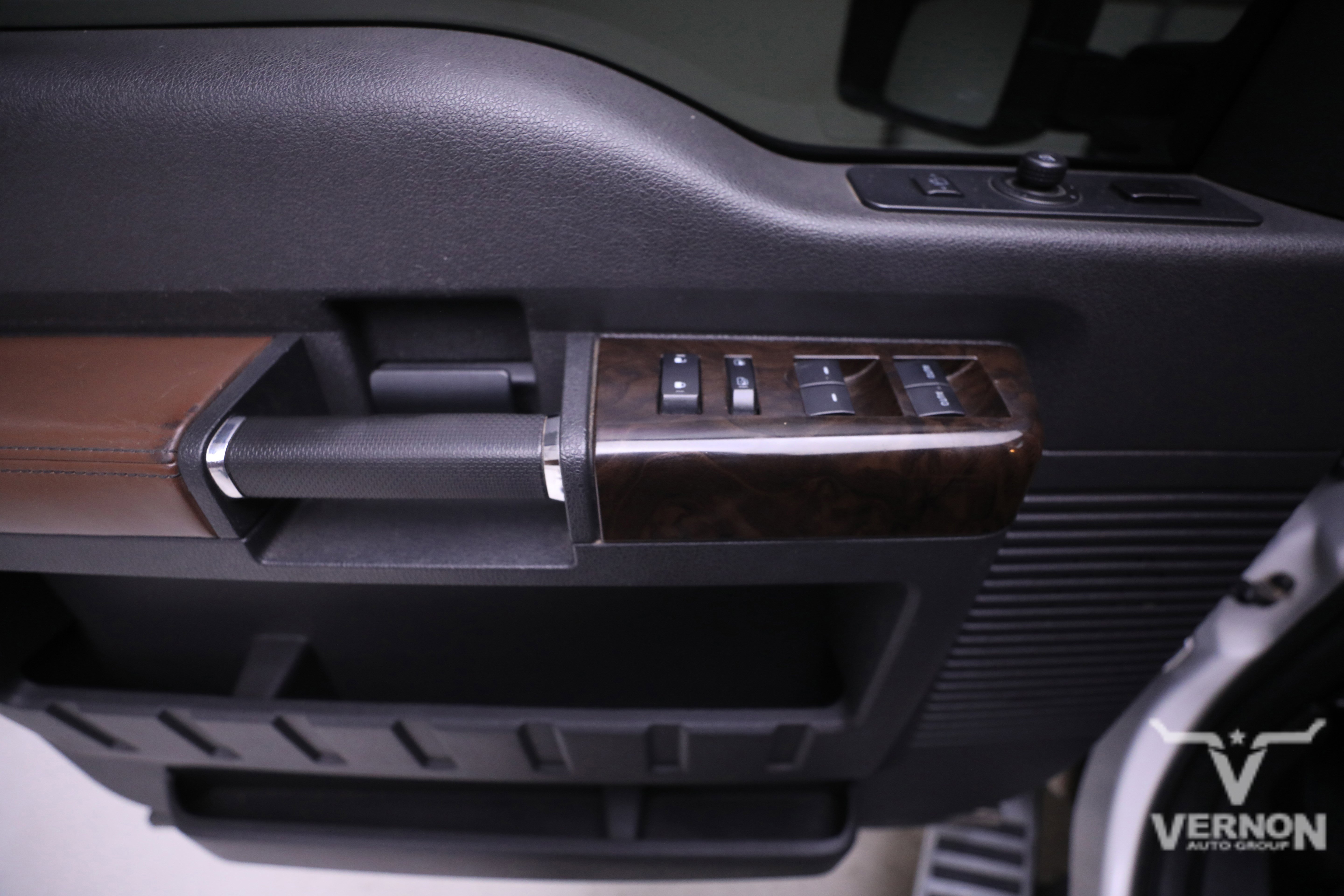 Used 2014 Ford F250 Platinum w/ FX4 Off-Road Package image 20