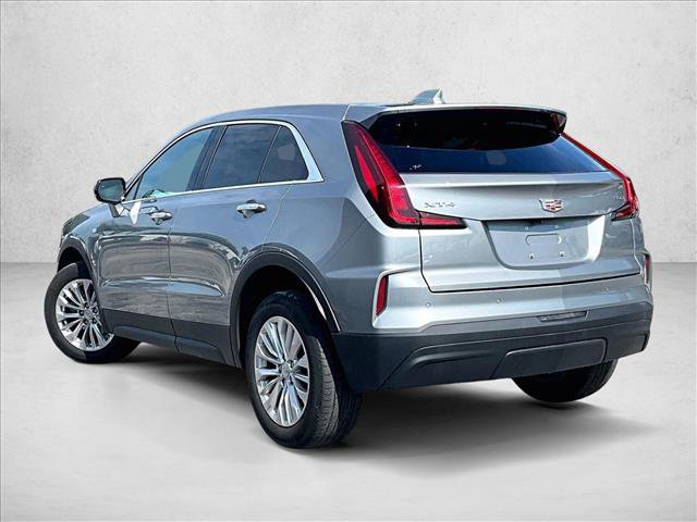 Certified 2024 Cadillac XT4 Luxury w/ Cold Weather Package FWD image 13