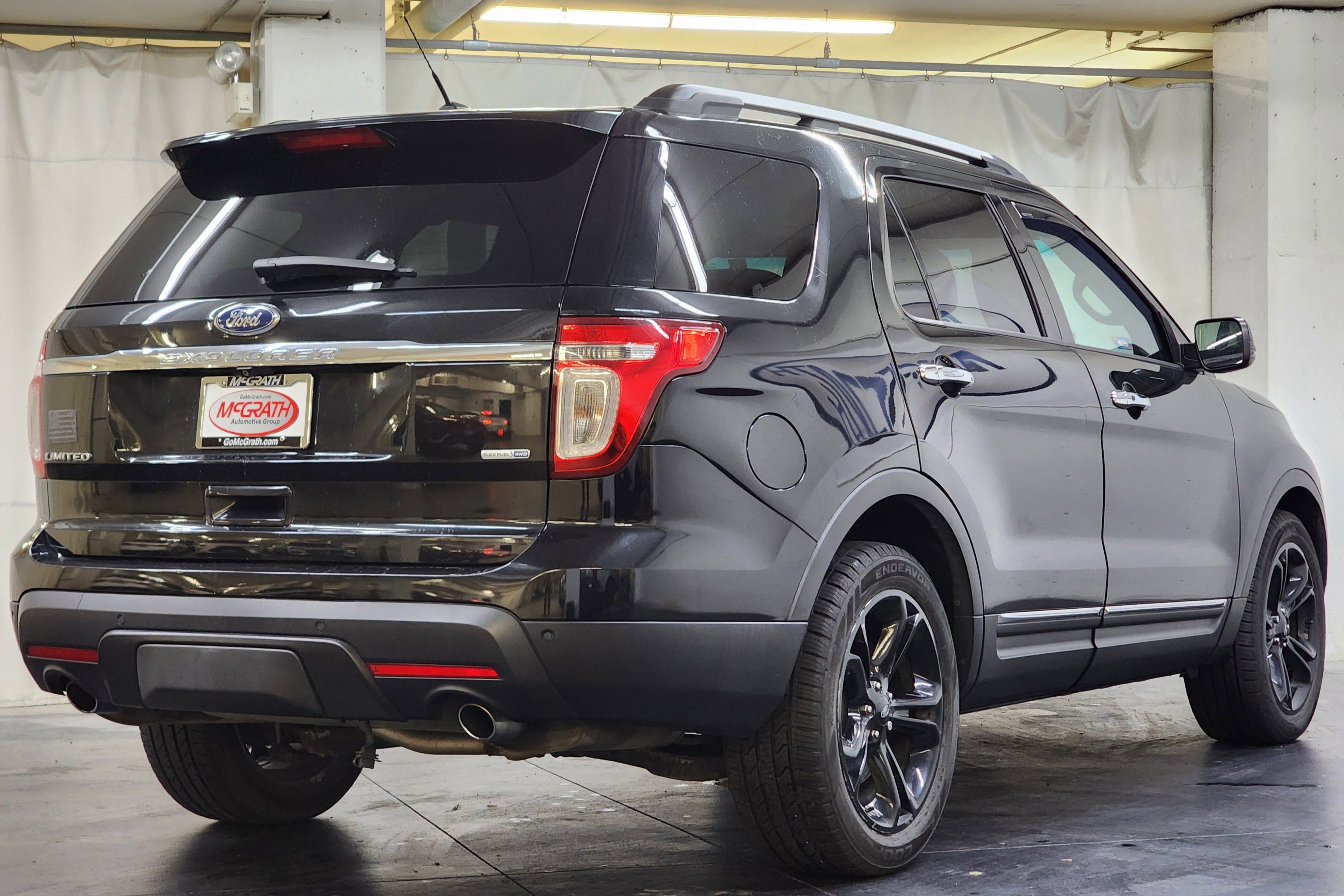 Used 2015 Ford Explorer Limited w/ Equipment Group 302A image 5