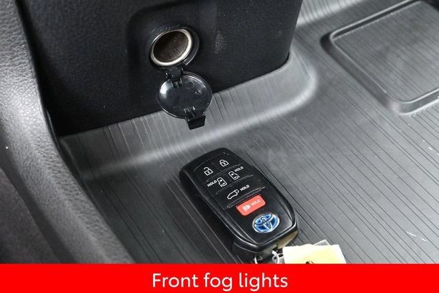 Certified 2025 Toyota Sienna Platinum AWD/4WD image 19