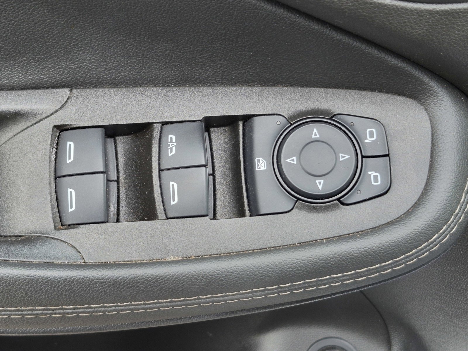 Used 2021 Buick Encore GX Essence w/ Advanced Technology Package image 18