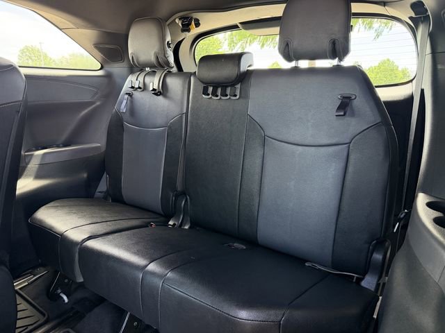 Certified 2024 Toyota Sienna XLE Woodland Edition AWD/4WD image 30