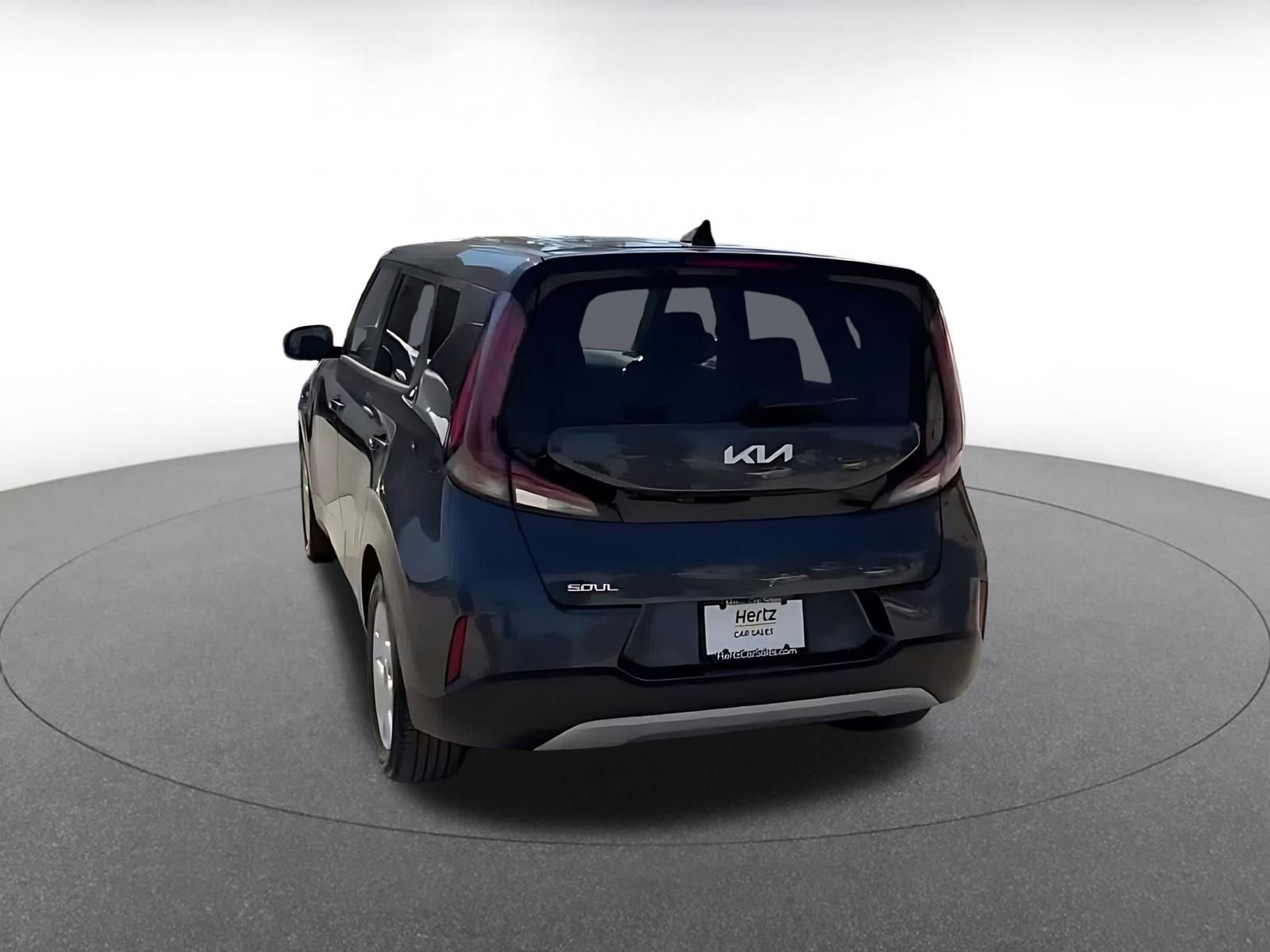 Used 2025 Kia Soul LX w/ LX Technology Package image 11