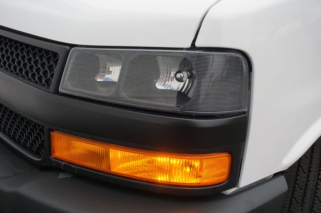 New 2025 Chevrolet Express 2500 w/ Driver Convenience Package image 23