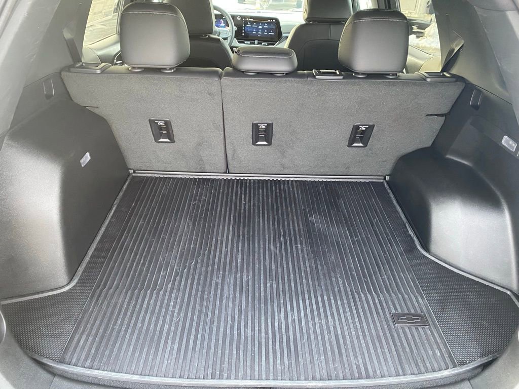 New 2026 Chevrolet Equinox LT w/ Convenience Package II image 26