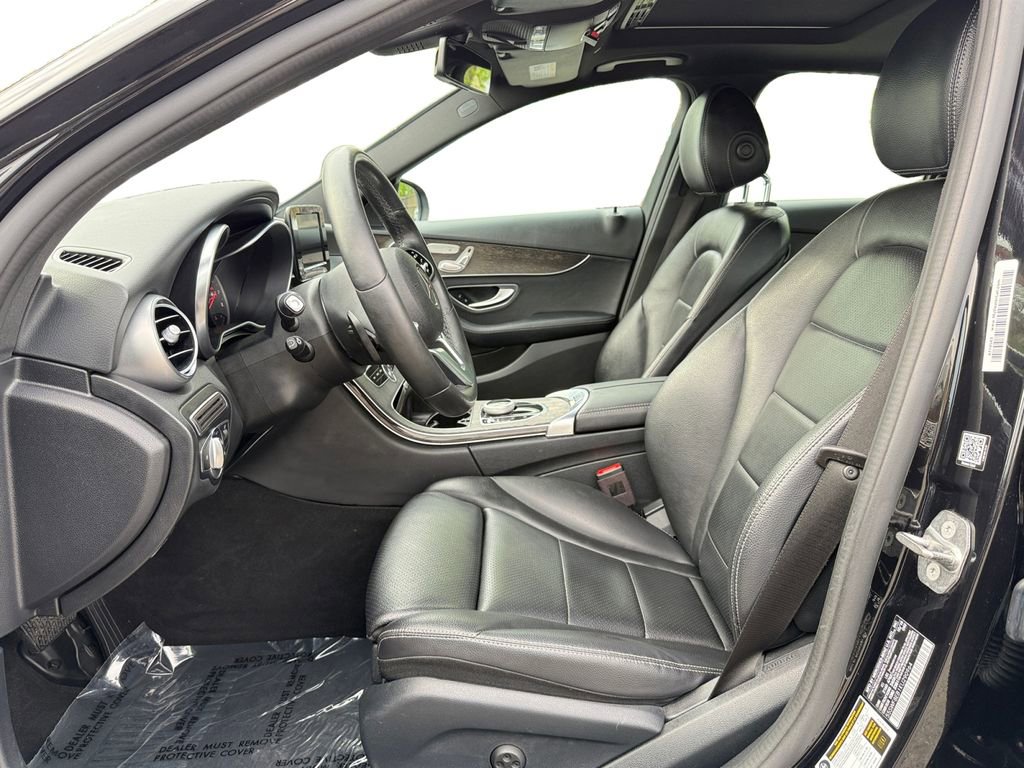 Used 2019 Mercedes-Benz C 300 4MATIC Sedan image 12