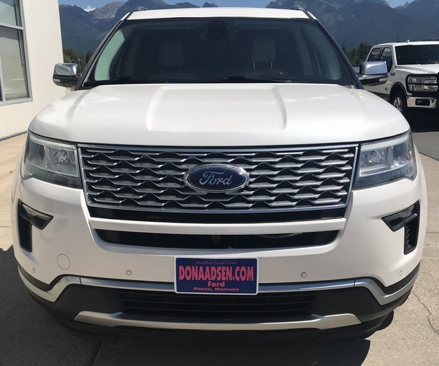 Used 2019 Ford Explorer Platinum image 2