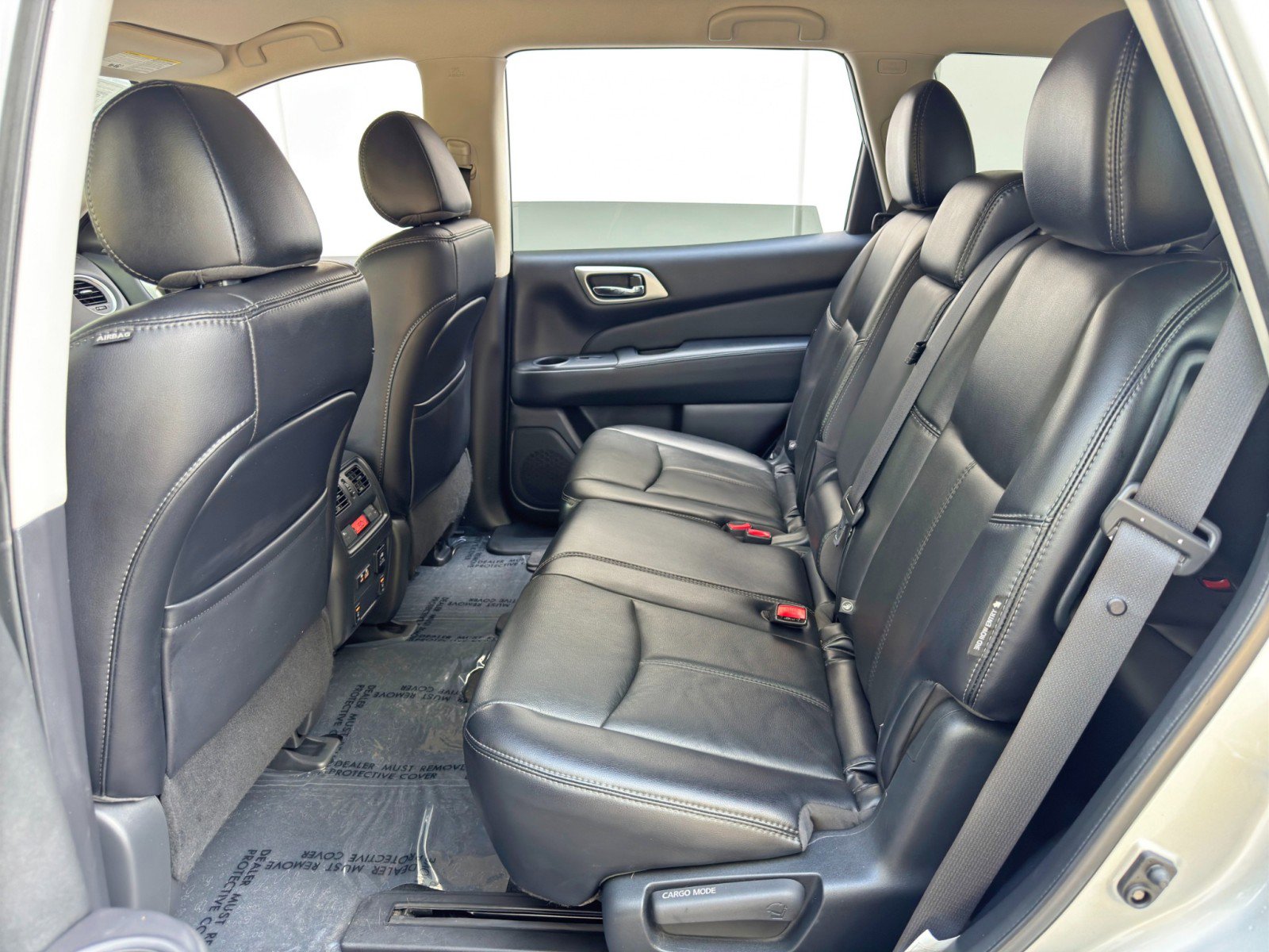 Used 2020 Nissan Pathfinder SL image 42